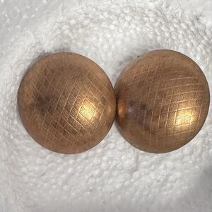 Vintage Copper Tone Round Dome With Crosshatch Etching Clip On Earrings